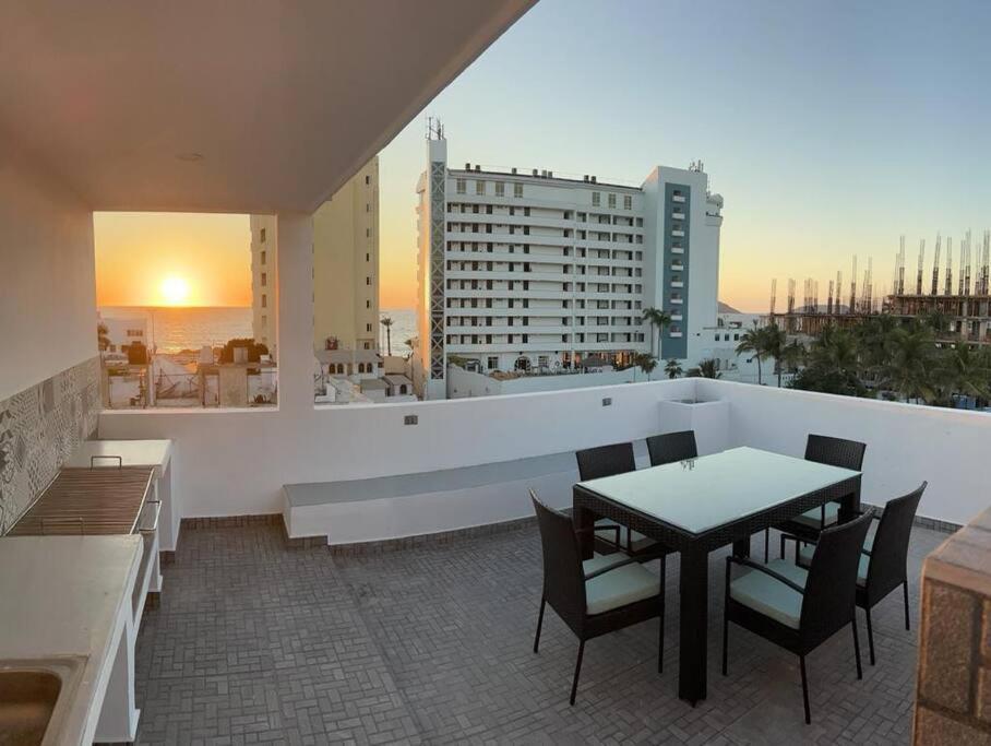 2Br/2Ba Condo 1 Block To Ocean! - Unit 3 마사틀란 외부 사진