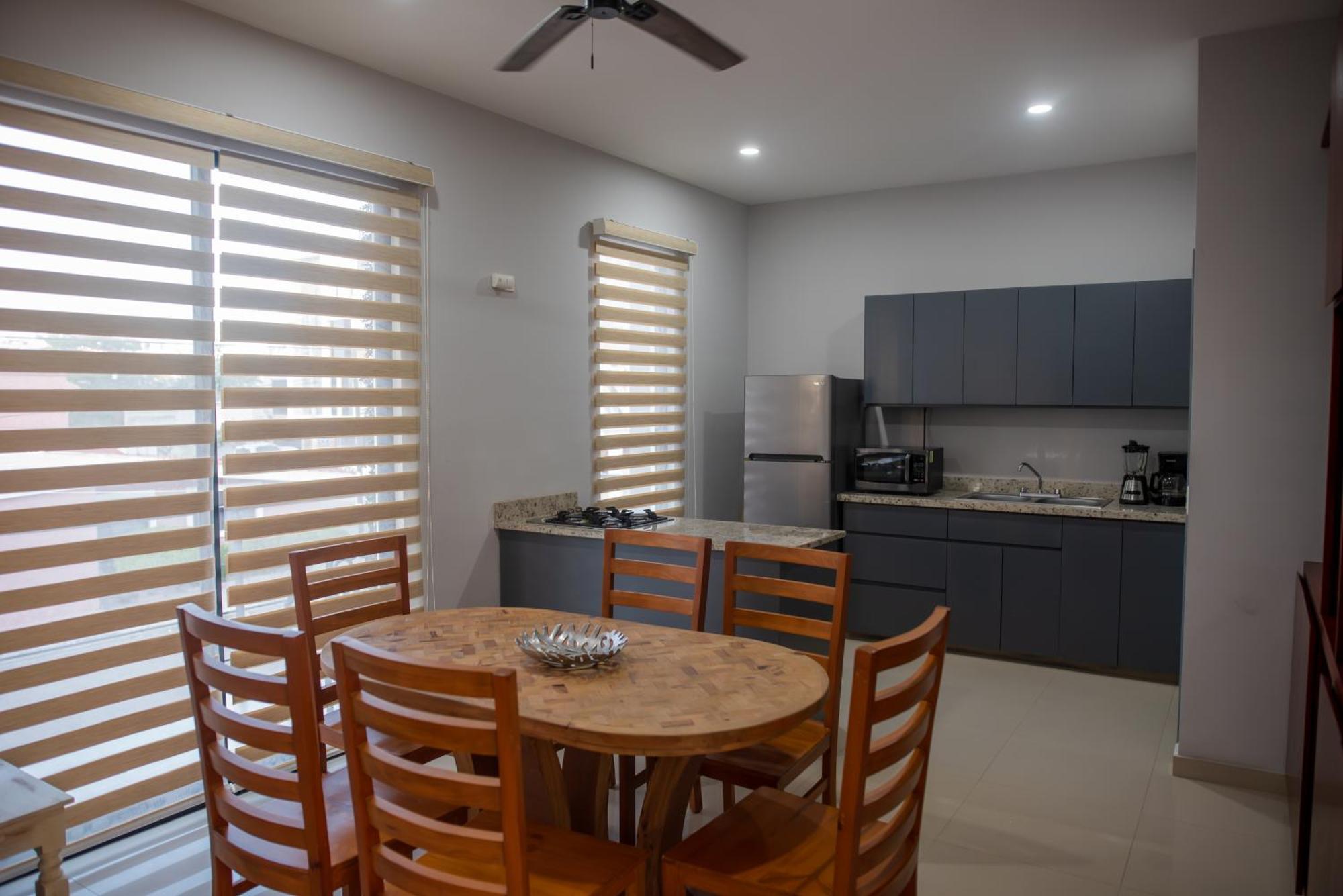 2Br/2Ba Condo 1 Block To Ocean! - Unit 3 마사틀란 외부 사진