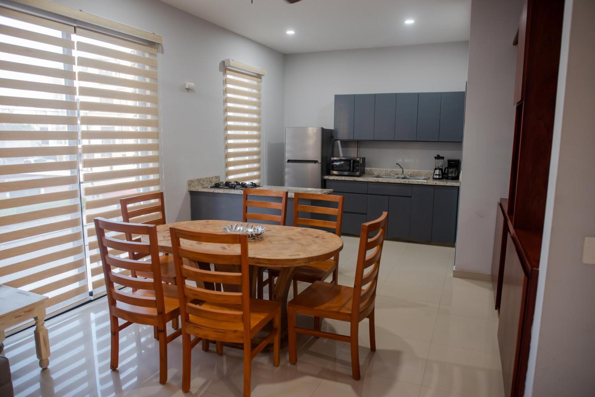 2Br/2Ba Condo 1 Block To Ocean! - Unit 3 마사틀란 외부 사진